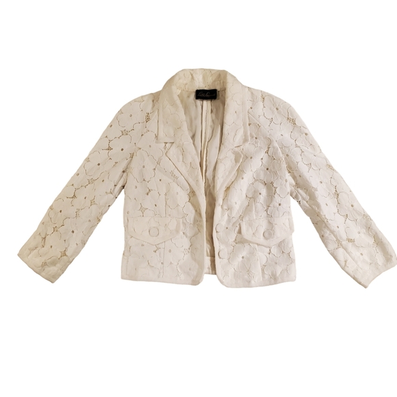 Luisa Spagnoli Jackets & Blazers - LUISA SPAGNOLI | Floral Lace  White Bridal White Collared Blazer